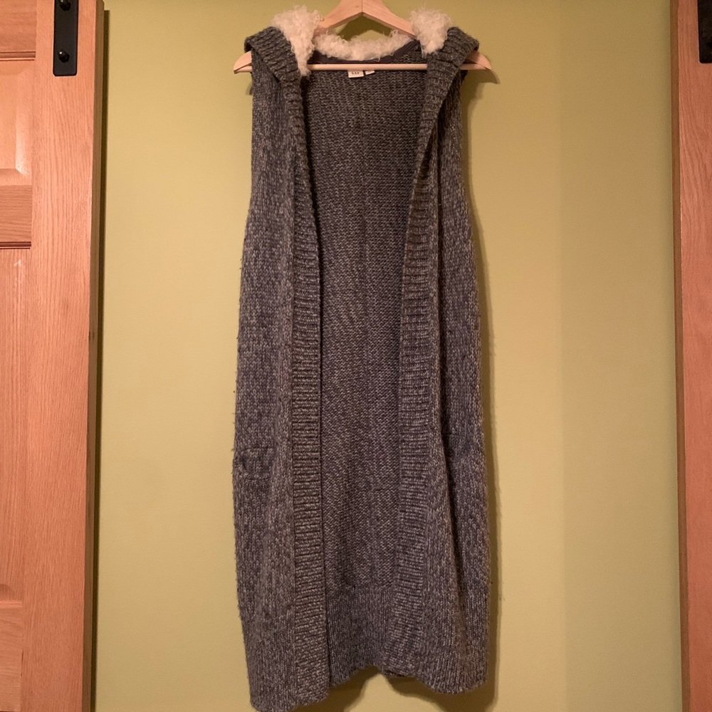 Gap Long Knitted Vest - size M